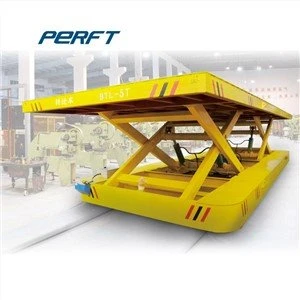Transferwagen met heftafel